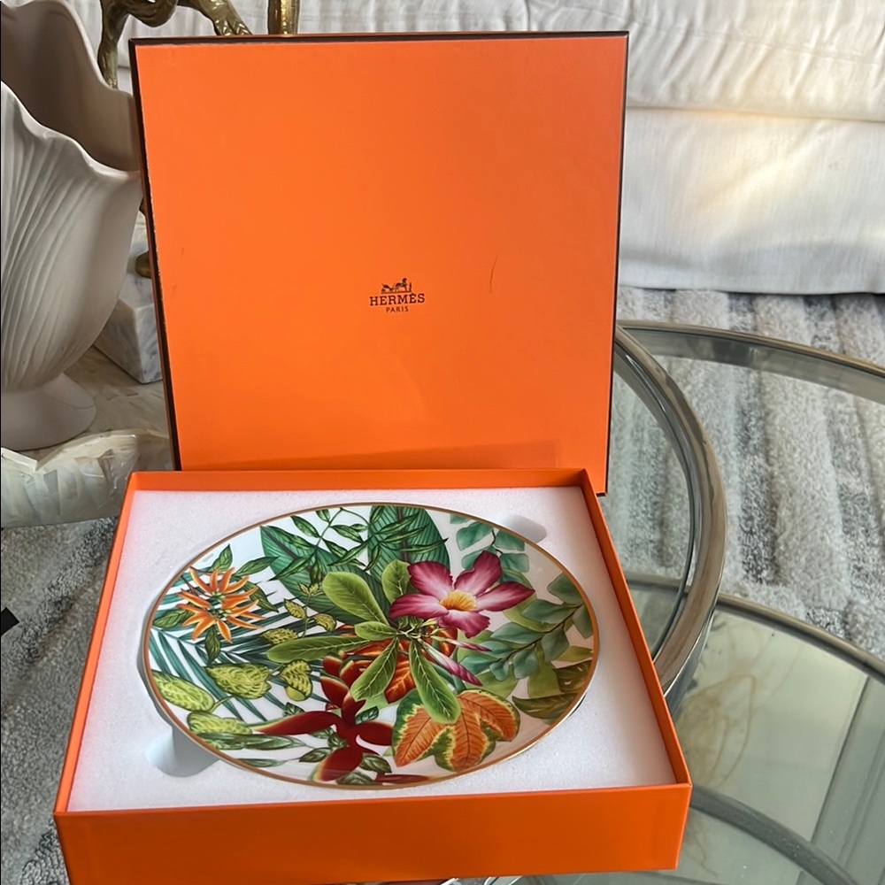 Hermes Paris Passifolia dessert plate Porcelain New in gift box! made in France